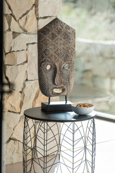 Figuur Masker Primitief Op Voet Alabasia Hout Bruin/Wit Small op kleine salontafel