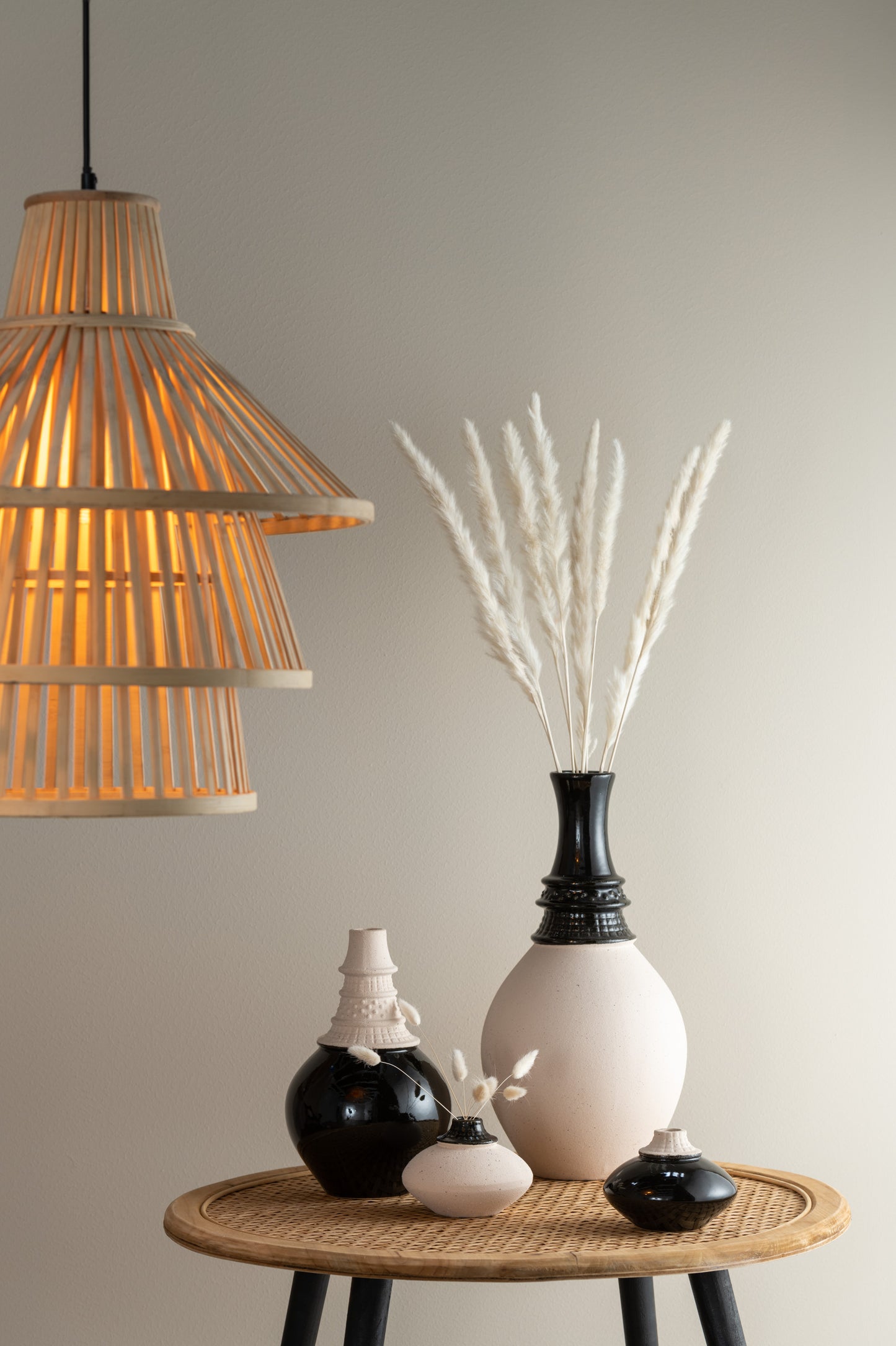 Vaas Klein Rond Keramek Zwart/Beige Assortiment Van 2